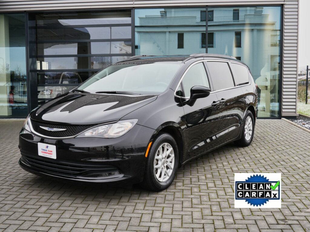 CHRYSLER Voyager