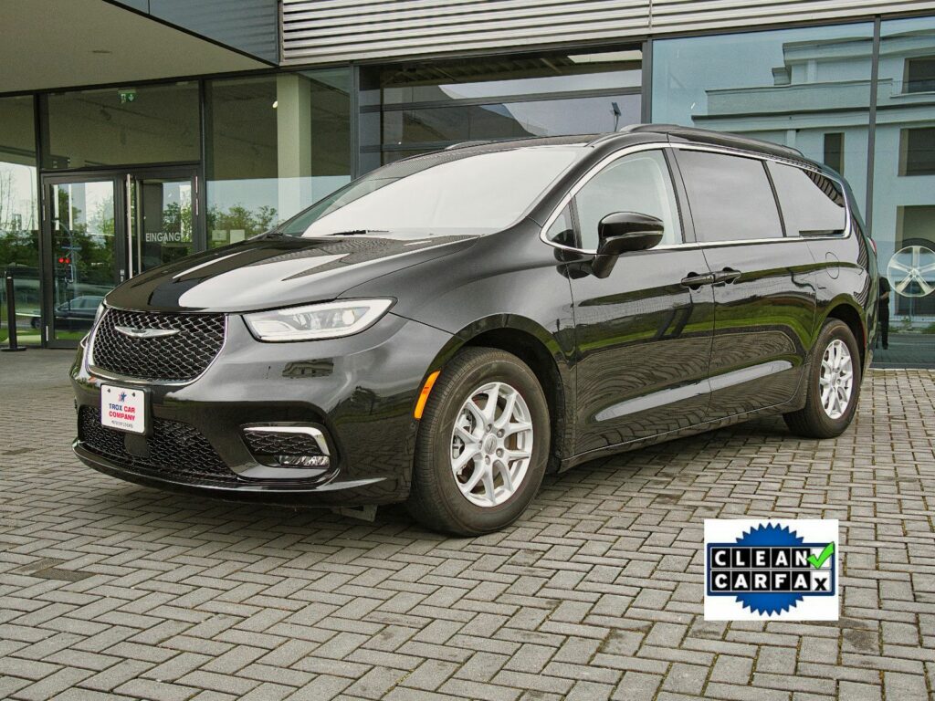 CHRYSLER Pacifica