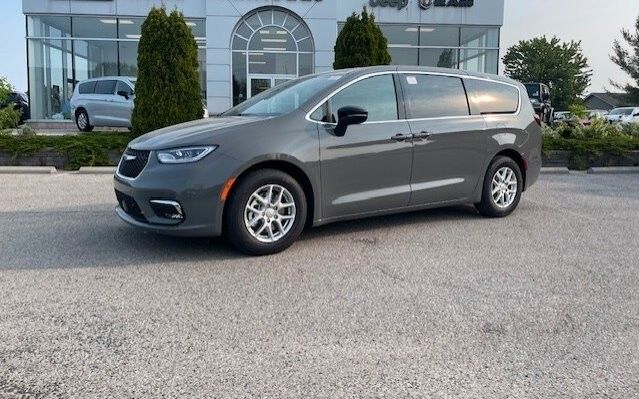 CHRYSLER Pacifica