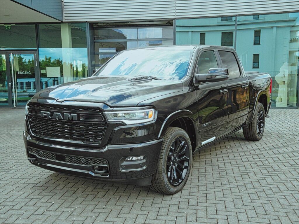 DODGE RAM
